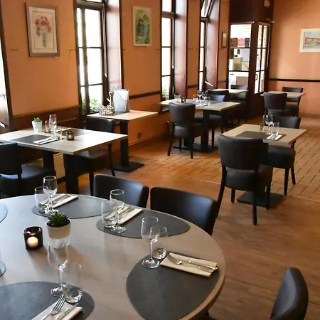 Logis & Restaurant - Le Saint Sebastien Otel Blendecques