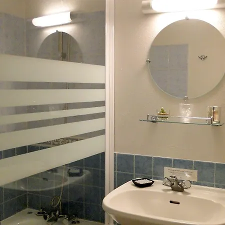 Otel Logis & Restaurant - Le Saint Sebastien 2*
