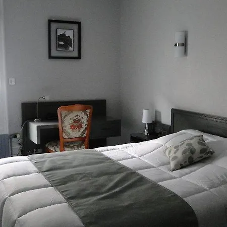 Hotel Logis & Restaurant - Le Saint Sebastien Blendecques