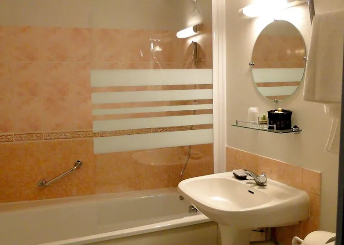 Le Saint Sébastien Hotel 2*